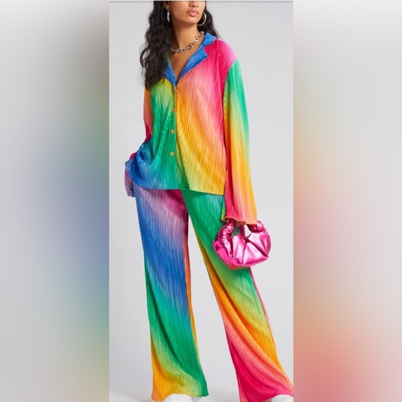 Dressed in LALA Pants - Dressed IN LALA Size Small Notched Collar Plissé Top & High Waist Pants Set